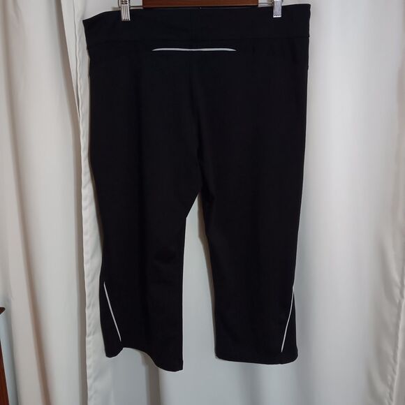 Adidas Women's 1X Yoga Pants Capris Climacool Technology Black Elastic Waist - Picture 6 of 10